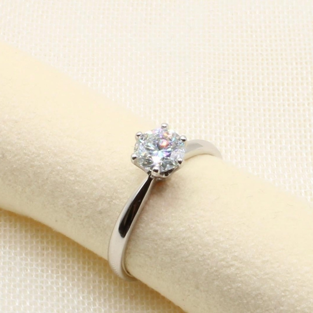 18K White Gold Plated 1 Carat Solitaire Moissanite 925 Silver Engagement… - Picture 6 of 10